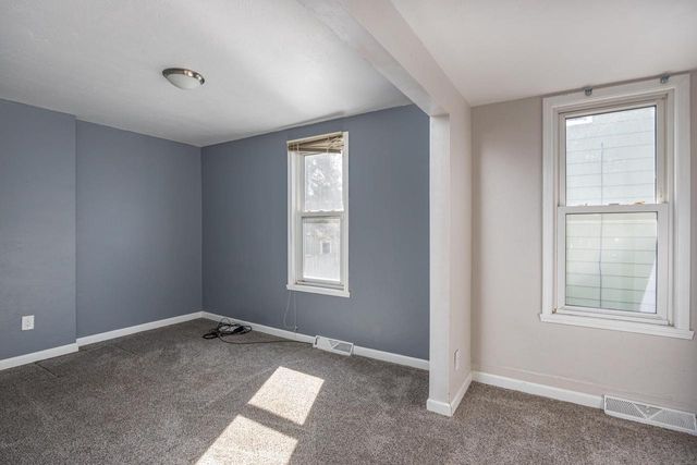 901 S GREENWOOD AVENUE, Green Bay, WI 54304