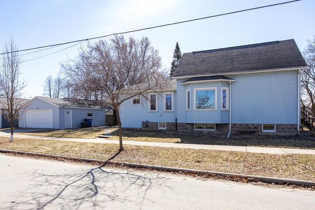 901 S GREENWOOD AVENUE, Green Bay, WI 54304