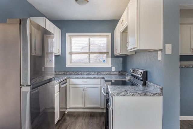 901 S GREENWOOD AVENUE, Green Bay, WI 54304