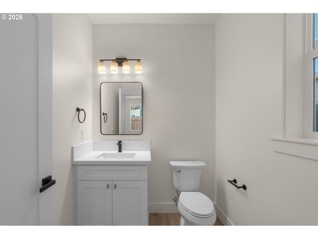 5230 Se Knapp, Portland, OR 97206