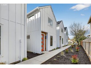 5230 Se Knapp, Portland, OR 97206