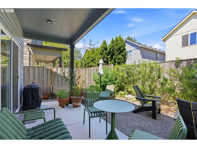 4611 Se KNAPP St, Portland, OR 97206