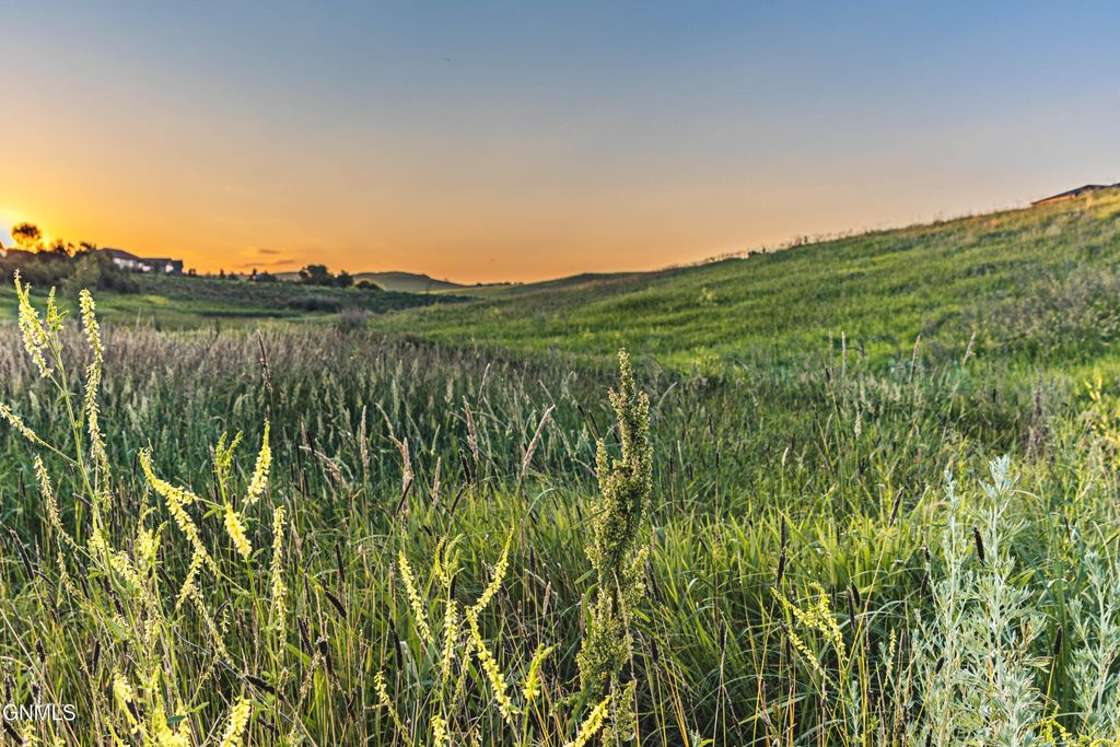 13840 Saddlehorn Drive, Bismarck, ND 58503 photo 20