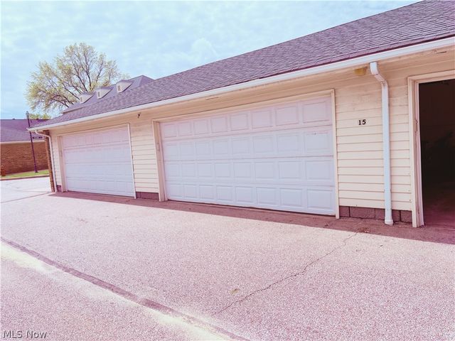 5810 Tiffany Court, Lyndhurst, OH 44124