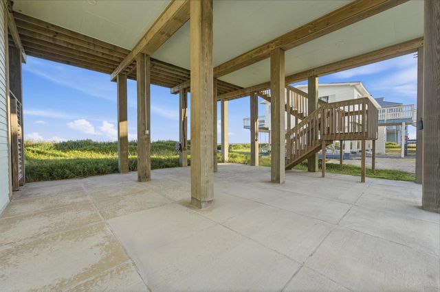 23110 Gulf Drive, Galveston, TX 77554