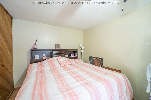 211 Snow Hill Drive, Charleston, WV 25311