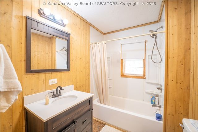 211 Snow Hill Drive, Charleston, WV 25311