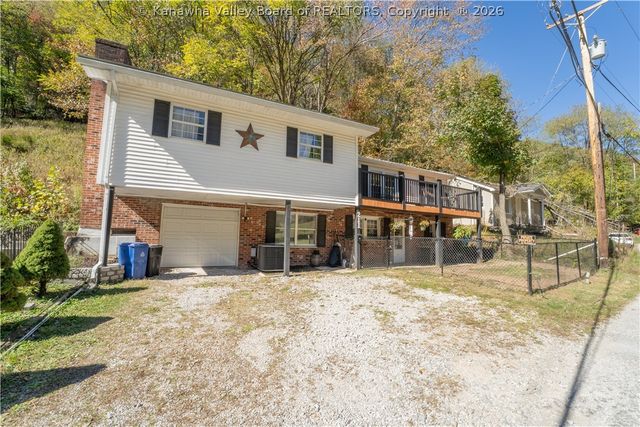 211 Snow Hill Drive, Charleston, WV 25311