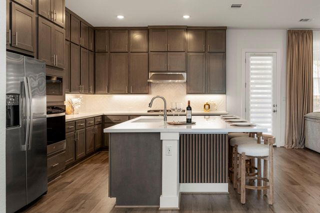 298 Canal DR, Dripping Springs, TX 78620