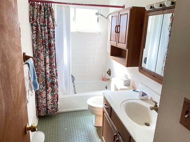 5150 Oxford Court, Swartz Creek, MI 48473