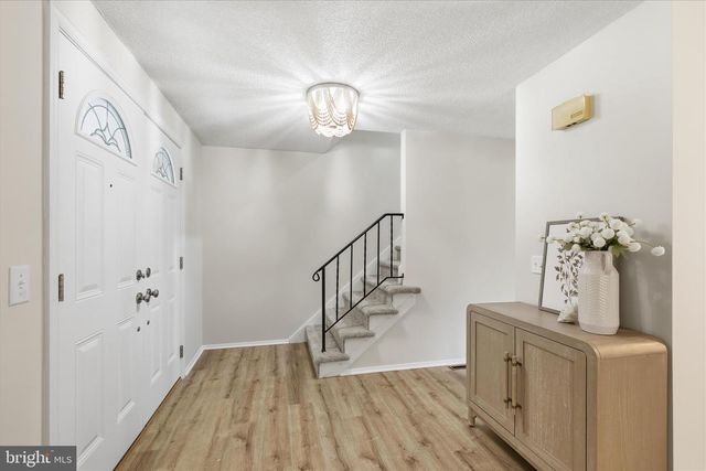 2430 OPAL RD, York, PA 17408