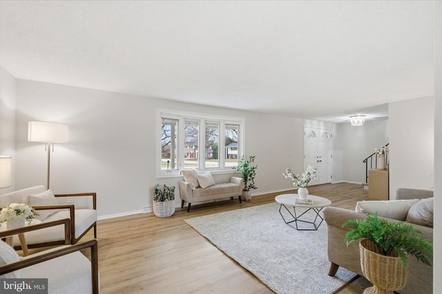 2430 OPAL RD, York, PA 17408