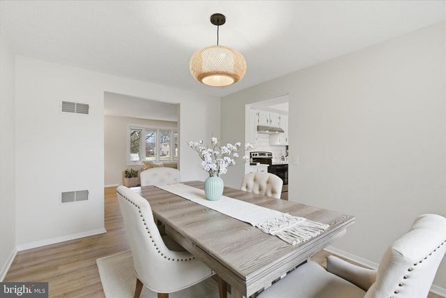 2430 OPAL RD, York, PA 17408