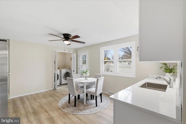 2430 OPAL RD, York, PA 17408