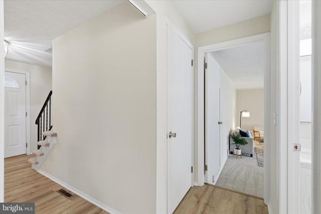 2430 OPAL RD, York, PA 17408