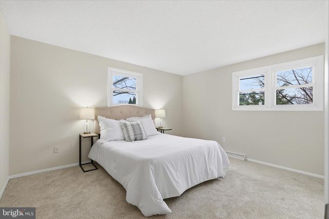 2430 OPAL RD, York, PA 17408