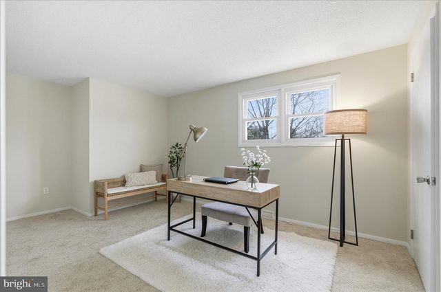 2430 OPAL RD, York, PA 17408