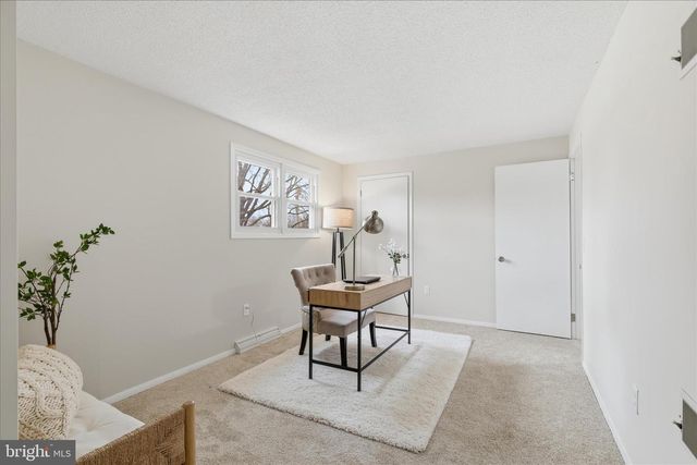 2430 OPAL RD, York, PA 17408