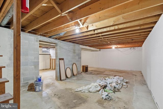 2430 OPAL RD, York, PA 17408