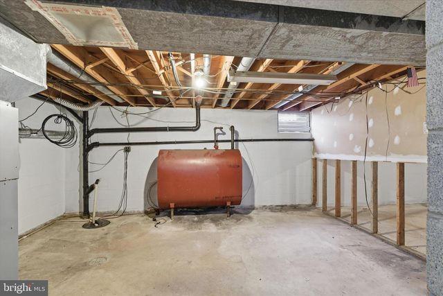 2430 OPAL RD, York, PA 17408