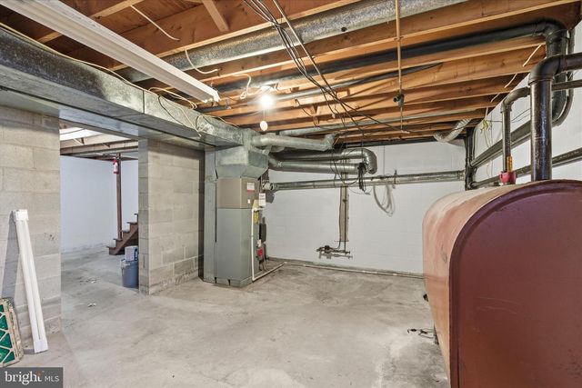 2430 OPAL RD, York, PA 17408