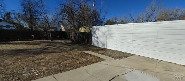 2827 8th Ave, Pueblo, CO 81008