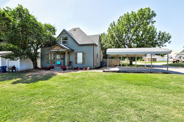 1823 W Mansur, Guthrie, OK 73044