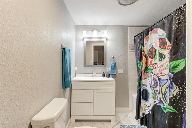 1823 W Mansur, Guthrie, OK 73044