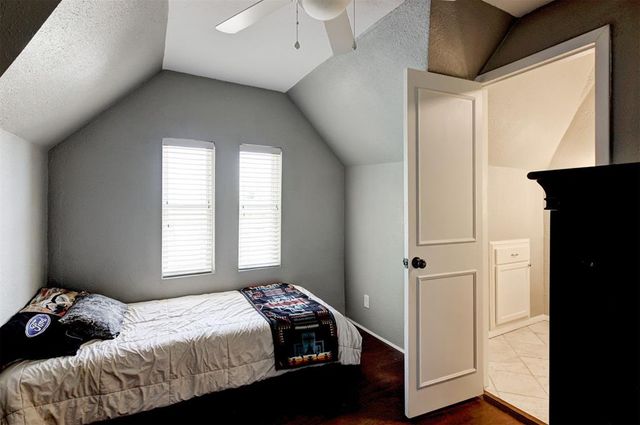 1823 W Mansur, Guthrie, OK 73044