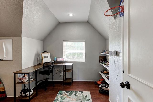 1823 W Mansur, Guthrie, OK 73044