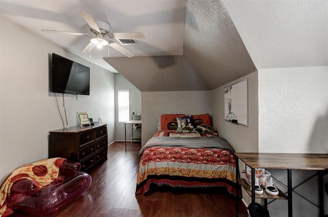 1823 W Mansur, Guthrie, OK 73044