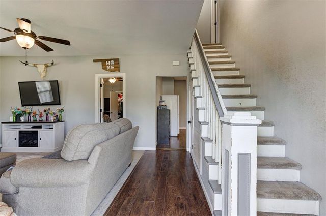 1823 W Mansur, Guthrie, OK 73044