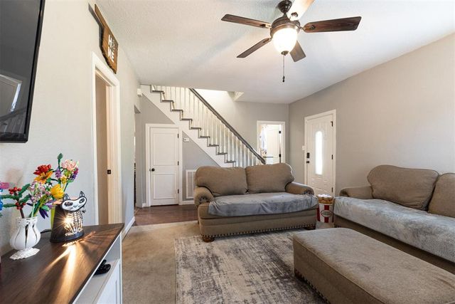 1823 W Mansur, Guthrie, OK 73044