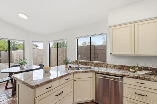 8859 S GRANDVIEW Drive, Tempe, AZ 85284