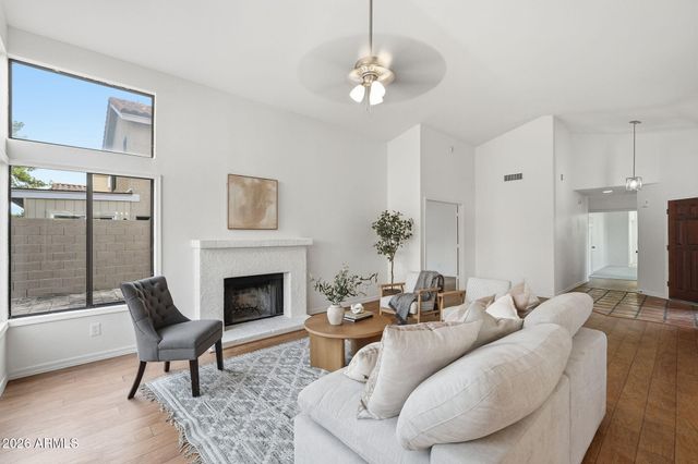 8859 S GRANDVIEW Drive, Tempe, AZ 85284