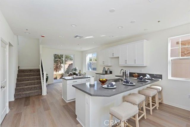 1996 Nathan Lane, San Jacinto, CA 92582