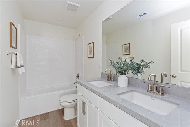 1996 Nathan Lane, San Jacinto, CA 92582