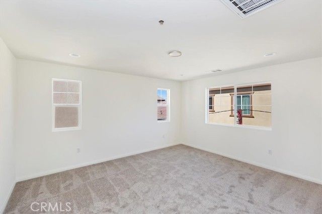 1996 Nathan Lane, San Jacinto, CA 92582