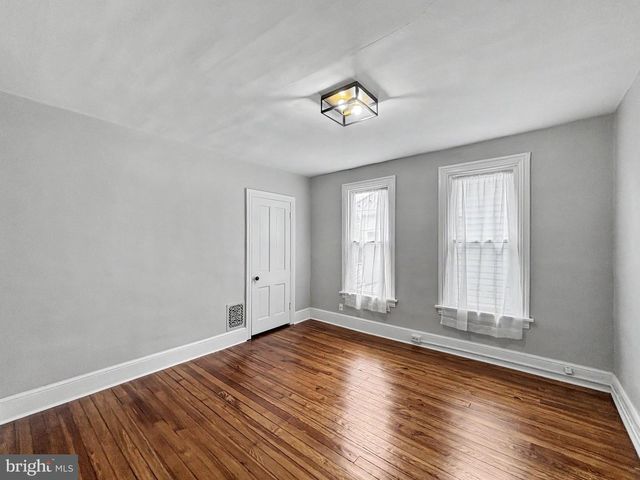 570 NELSON STREET, Chambersburg, PA 17201
