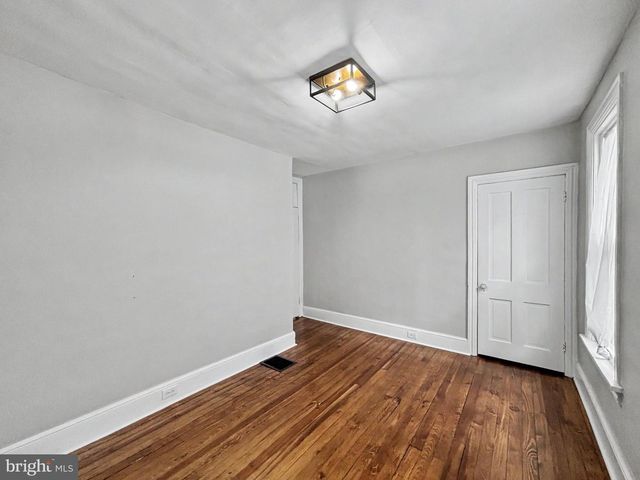 570 NELSON STREET, Chambersburg, PA 17201