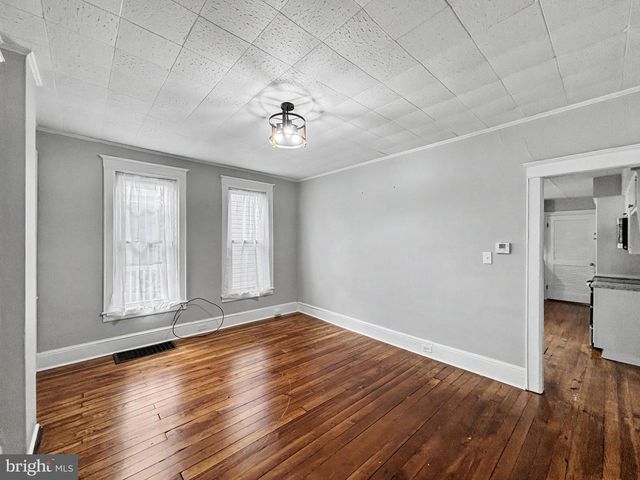 570 NELSON STREET, Chambersburg, PA 17201