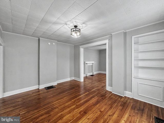 570 NELSON STREET, Chambersburg, PA 17201