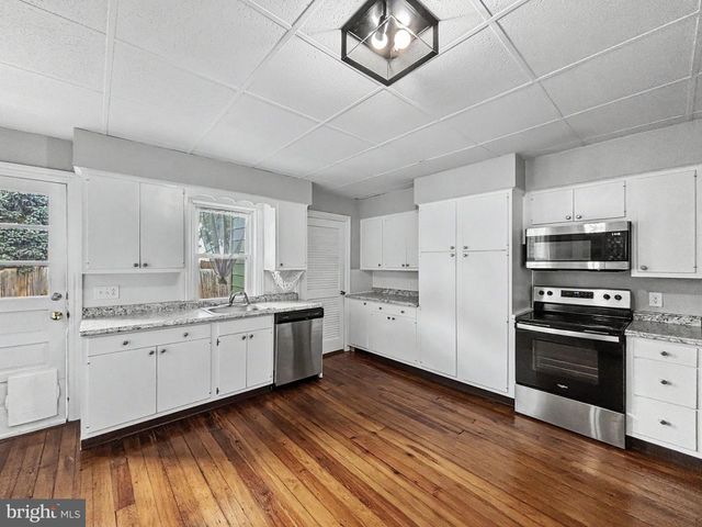 570 NELSON STREET, Chambersburg, PA 17201