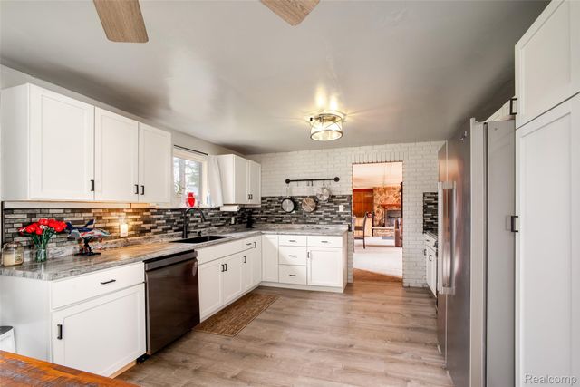 8780 Dixie Highway, Birch Run Township, MI 48415