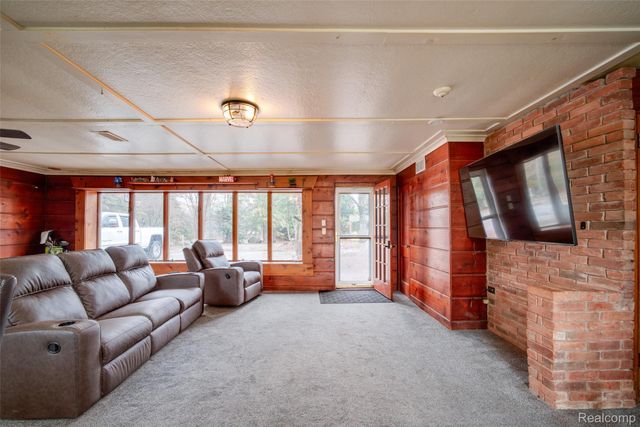 8780 Dixie Highway, Birch Run Township, MI 48415