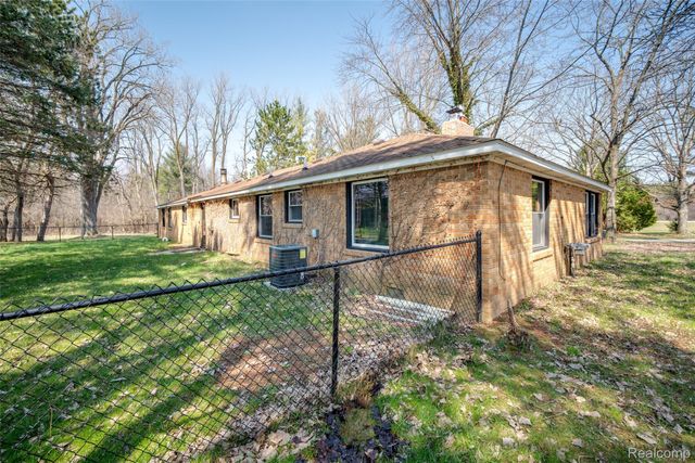8780 Dixie Highway, Birch Run Township, MI 48415