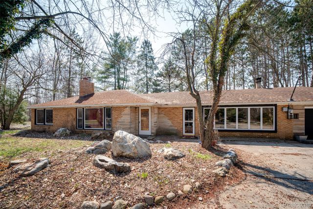 8780 Dixie Highway, Birch Run Township, MI 48415
