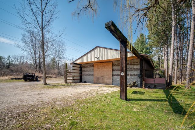 8780 Dixie Highway, Birch Run Township, MI 48415