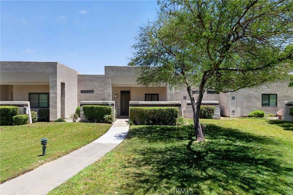 Image 2 of property listing at 28862 Isleta Court, Cathedral City, CA 92234