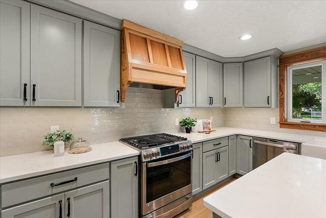 4548 Bauer Road, Hudsonville, MI 49426